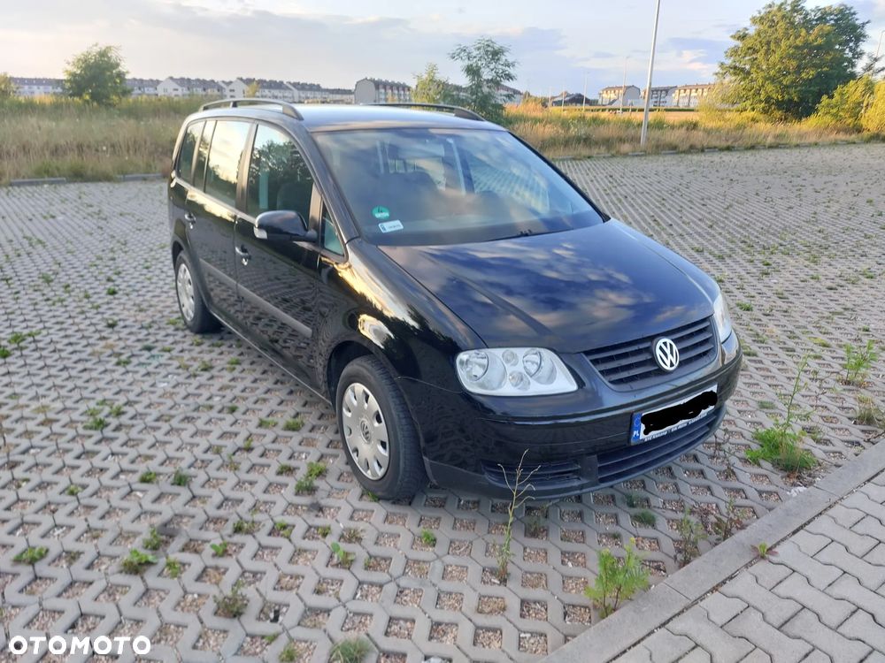 Volkswagen Touran 1.6 Basis - 1