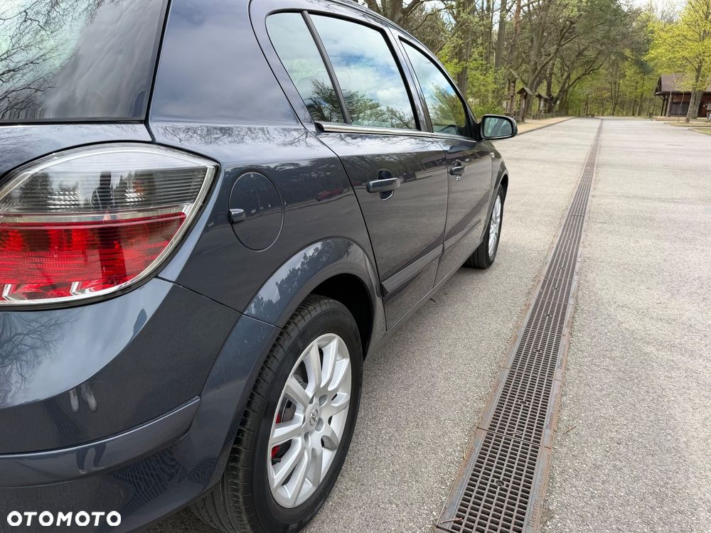 Opel Astra 1.6 Style - 11