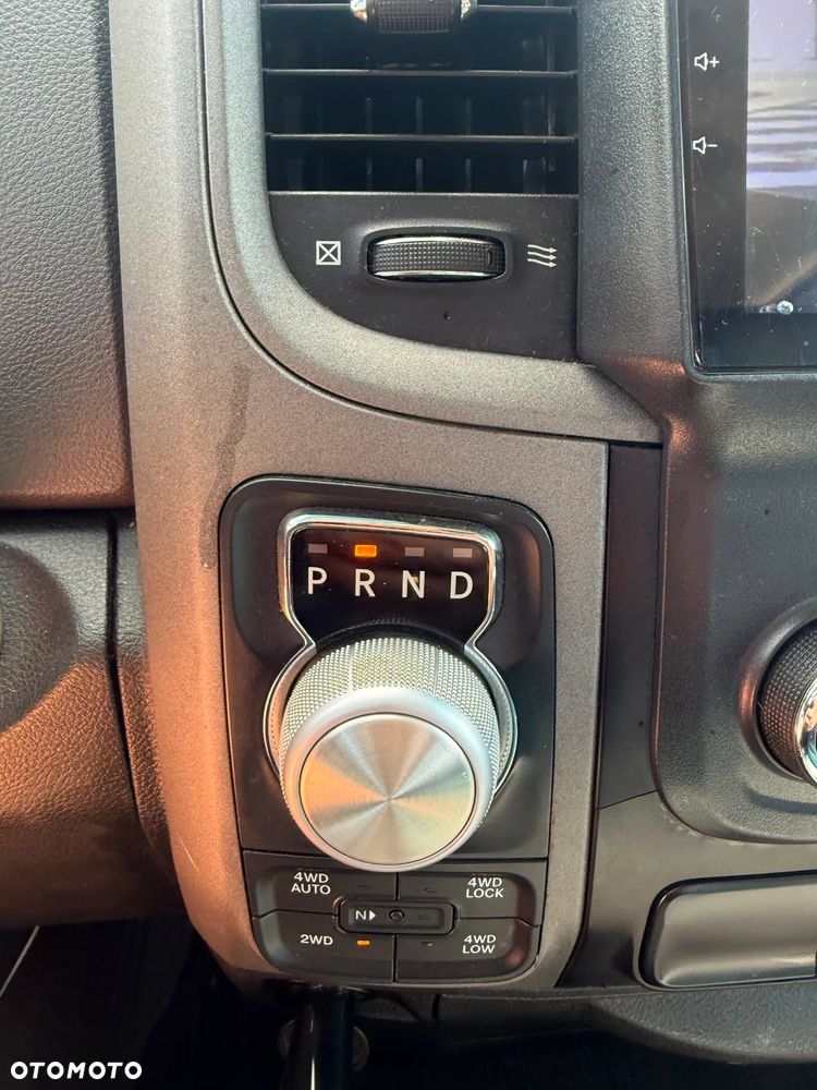 RAM 1500 Crew Cab MB Sport - 15