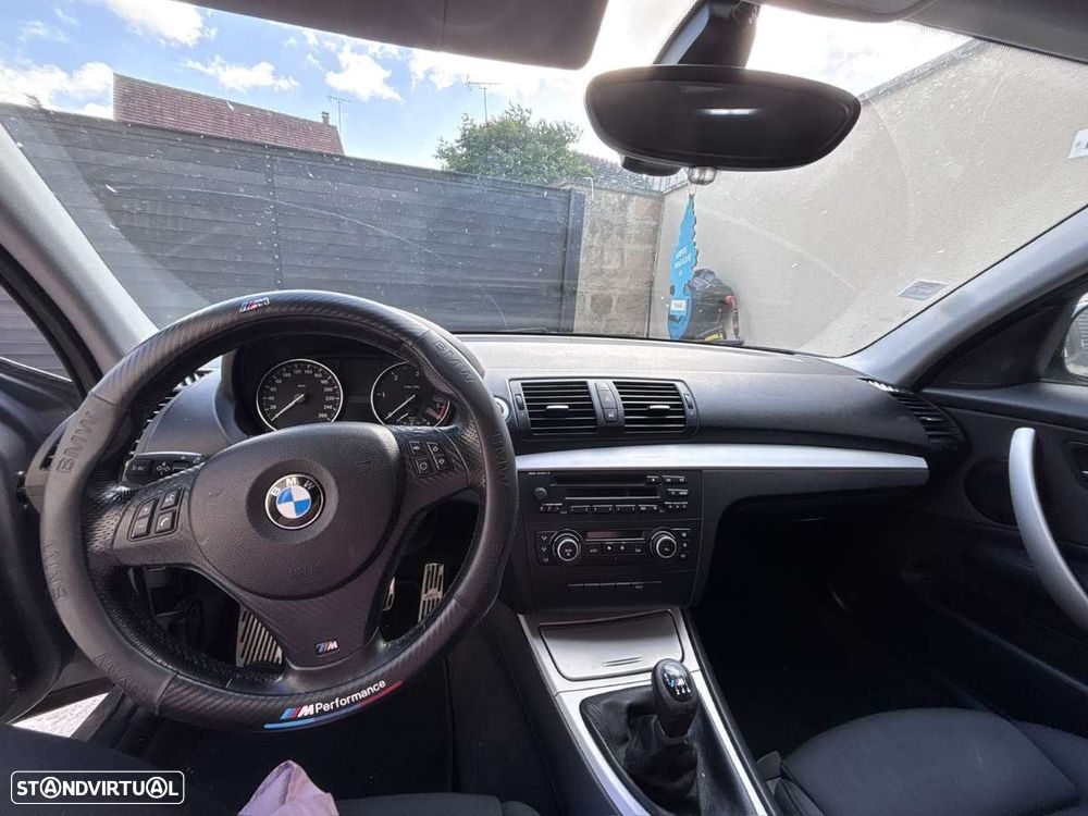 BMW 123 d DPF - 12