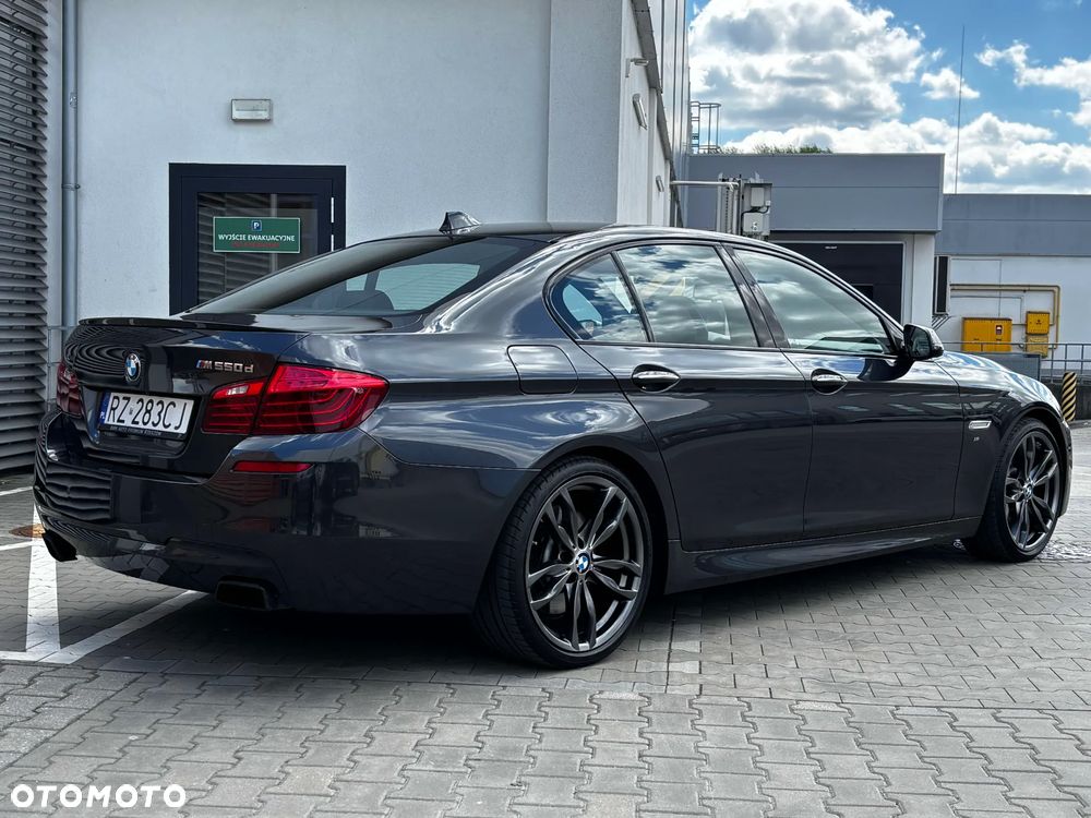 BMW Seria 5 M550d xDrive - 4