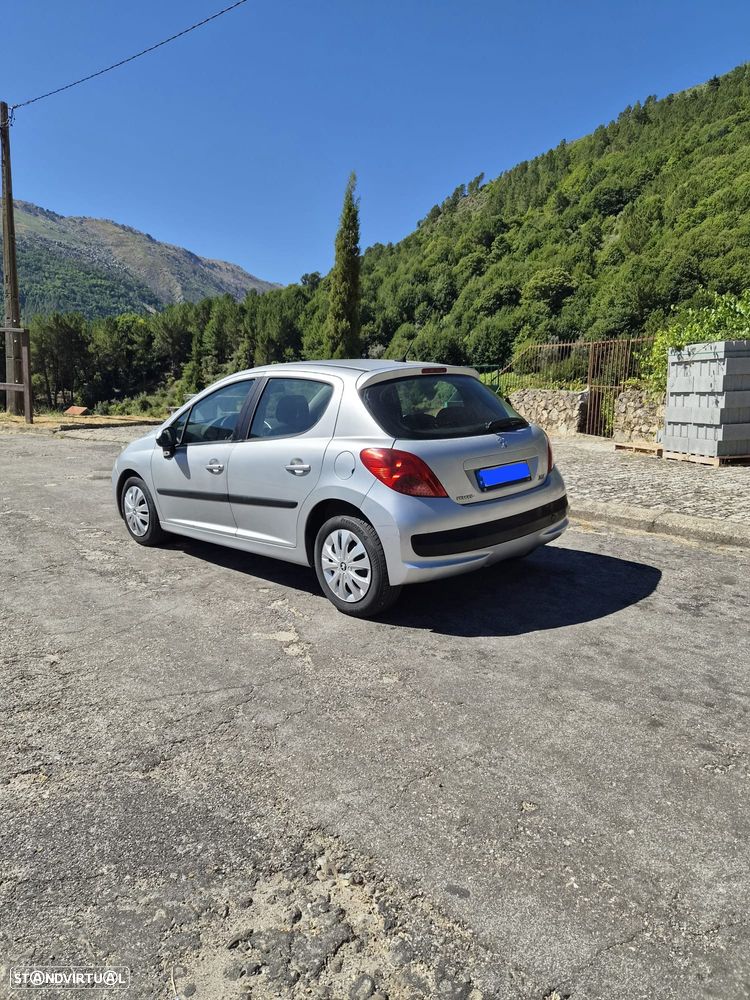 Peugeot 207 1.4 HDi Urban - 3
