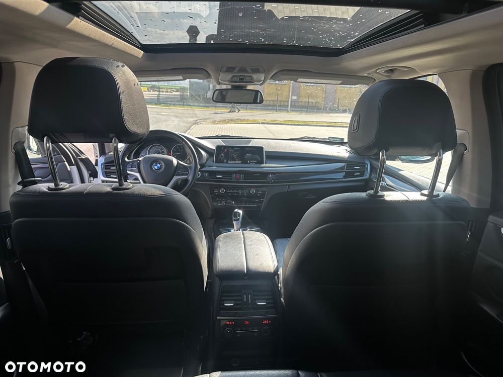 BMW X5 xDrive35i - 15