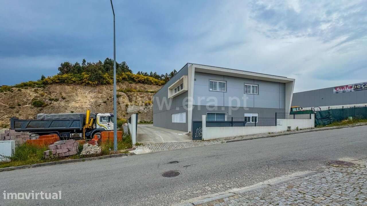 Armazém / Cinfães, São Cristóvão de Nogueira - Grande imagem: 3/8