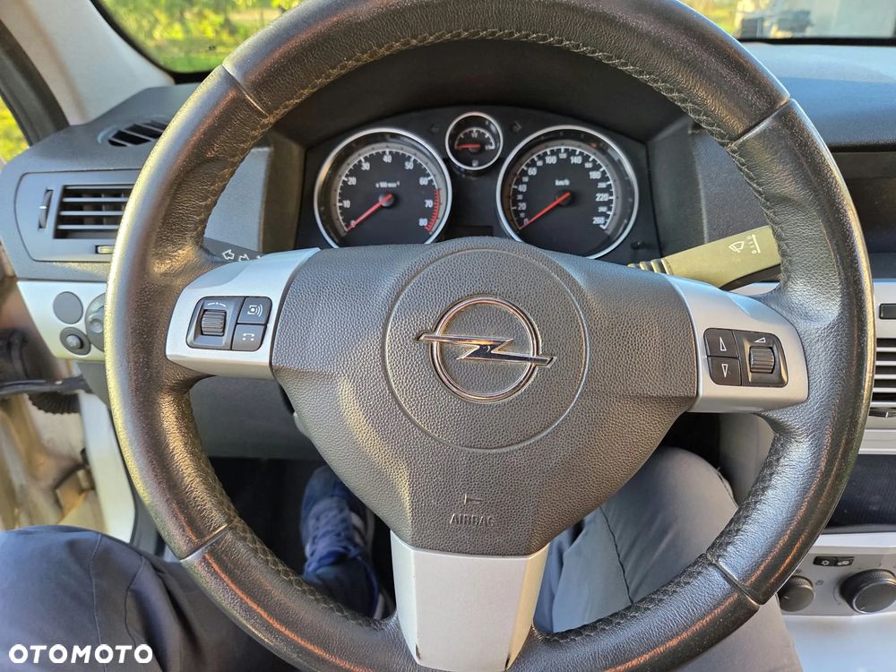 Opel Astra - 12