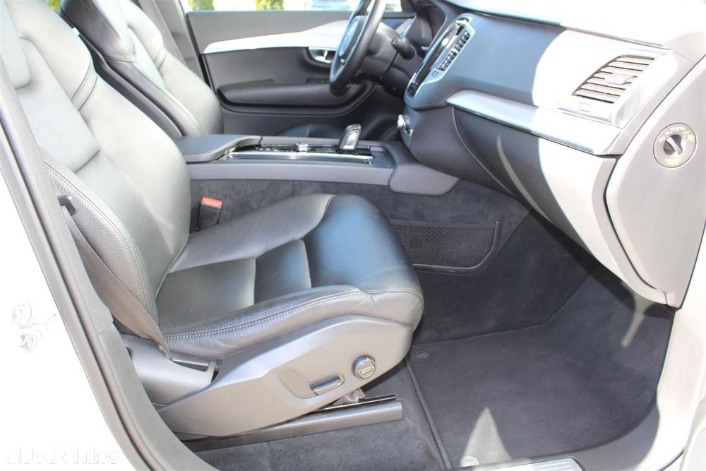 Volvo XC 90 B5 MHEV AWD 5 locuri Momentum - 14