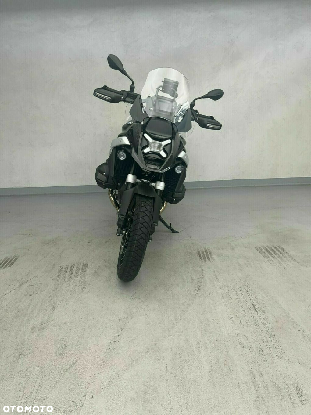 BMW R - 6