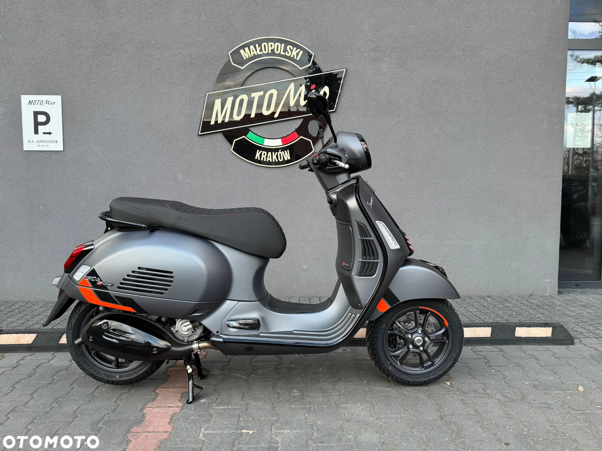 Vespa GTS - 2
