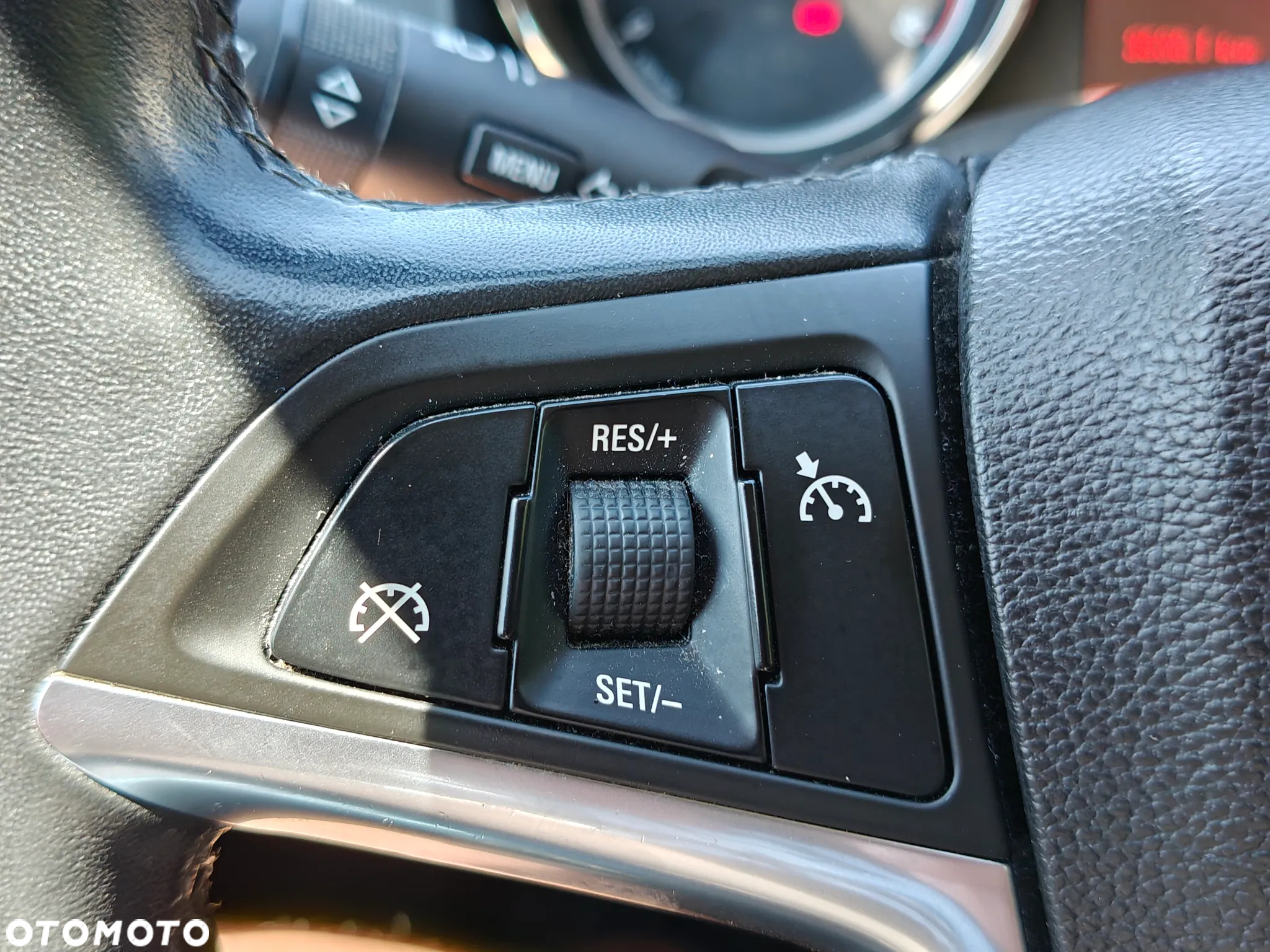 Opel Astra 1.6 Cosmo - 25