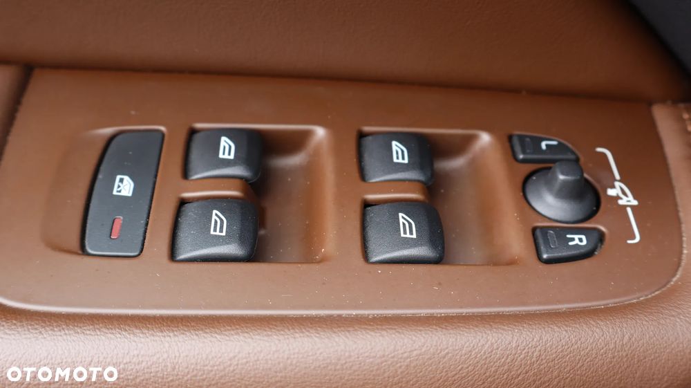Volvo XC 60 D5 AWD Inscription - 17