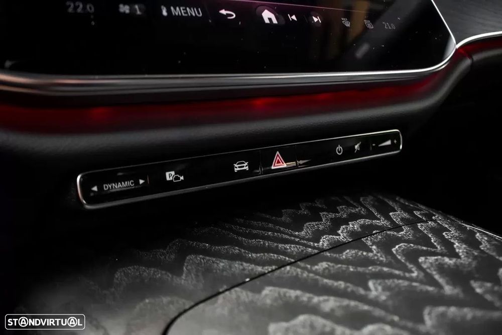 Mercedes-Benz E 220 d AMG Line - 24