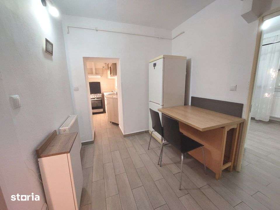 Inchiriez garsoniera moderna, decomandata – Zona Garii, Craiova — fotografia 1