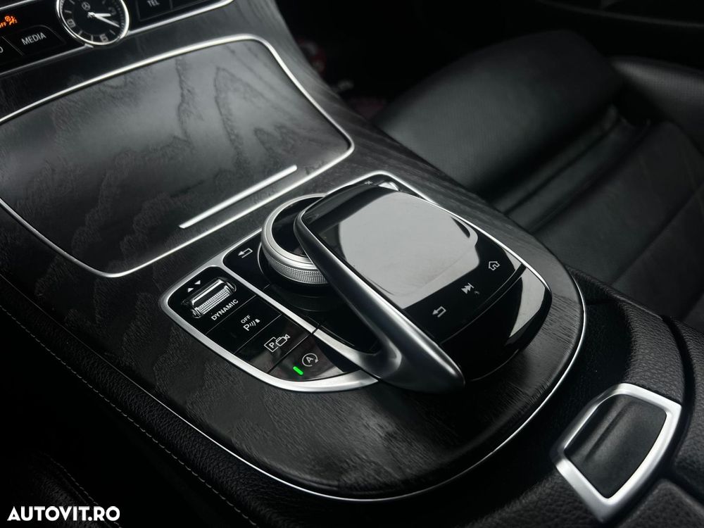 Mercedes-Benz E - 15