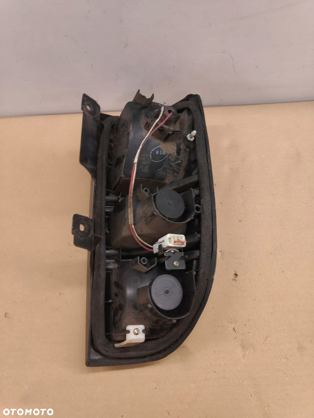 Toyota land cruiser 90-95 LAMPA PRAWY TYŁ PRAWA TYLNA - 3