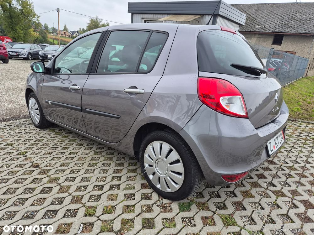 Renault Clio 1.2 16V 75 Dynamique - 6