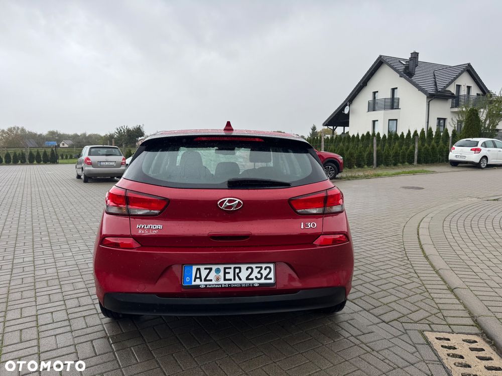 Hyundai i30 1.4 T-GDI Fastback Premium - 9