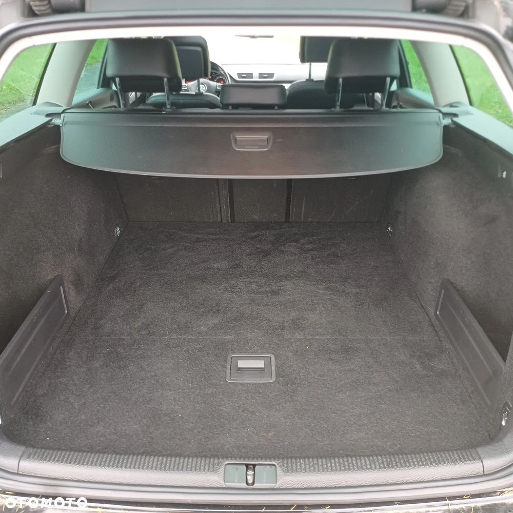 Volkswagen Passat Variant - 8