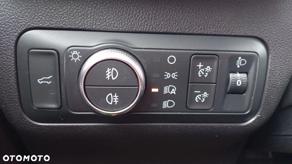 Ford Kuga 2.5 FHEV FWD Titanium X - 37