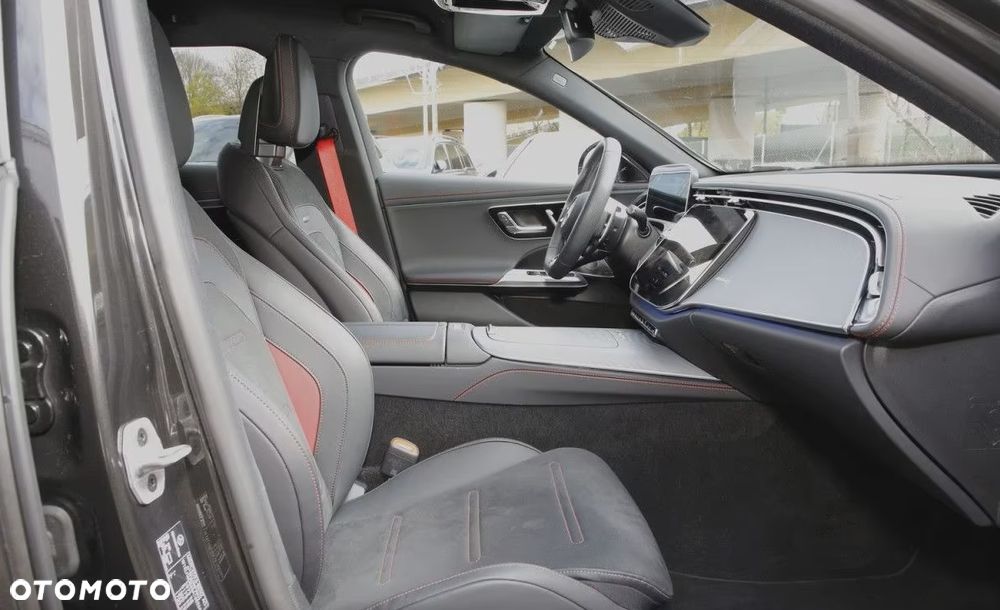 Mercedes-Benz Klasa E AMG 53 4Matic+ AMG SPEEDSHIFT TCT 9G - 6