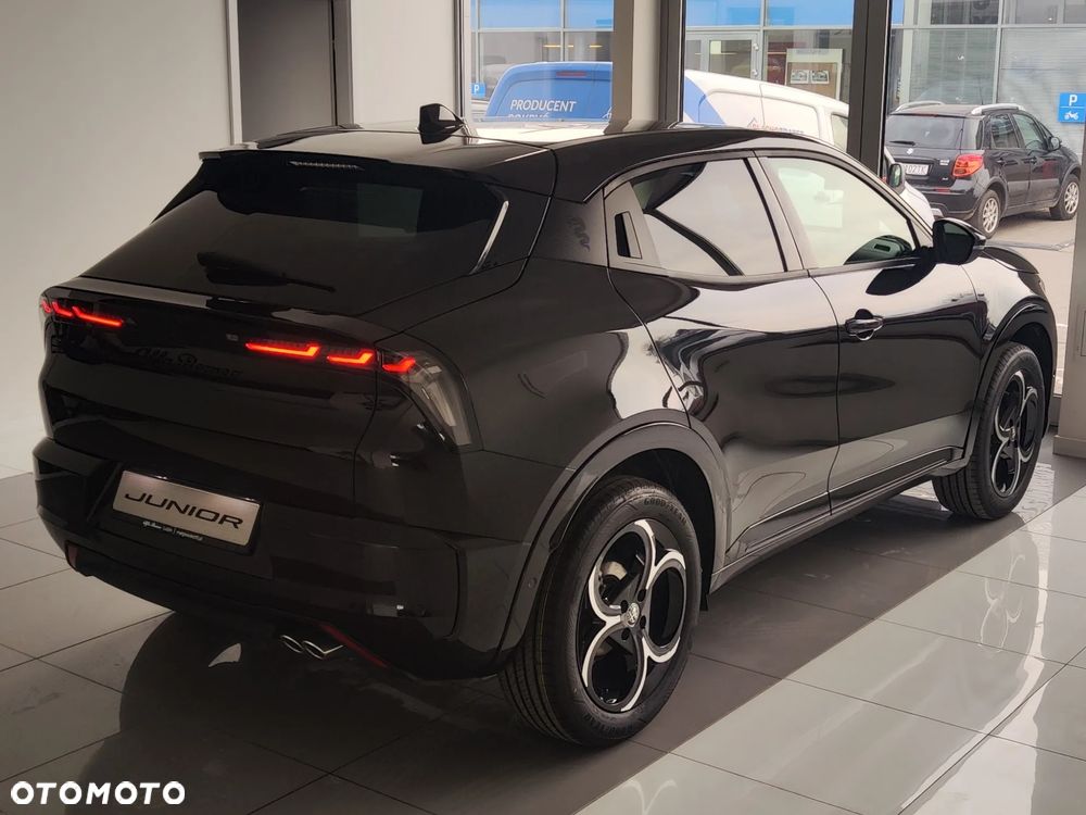 Alfa Romeo Junior 1.2 mHEV Ibrida Speciale eDCT - 8