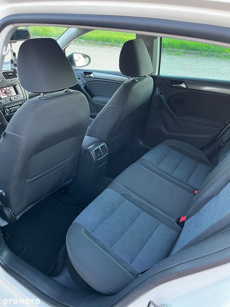 Volkswagen Golf 1.6 TDI Comfortline - 9
