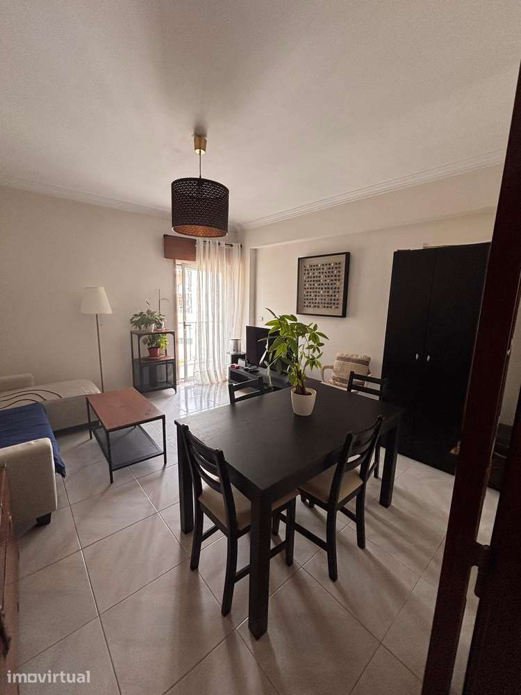 Apartamento T2 na Pontinha Bom estado - Grande imagem: 4/31