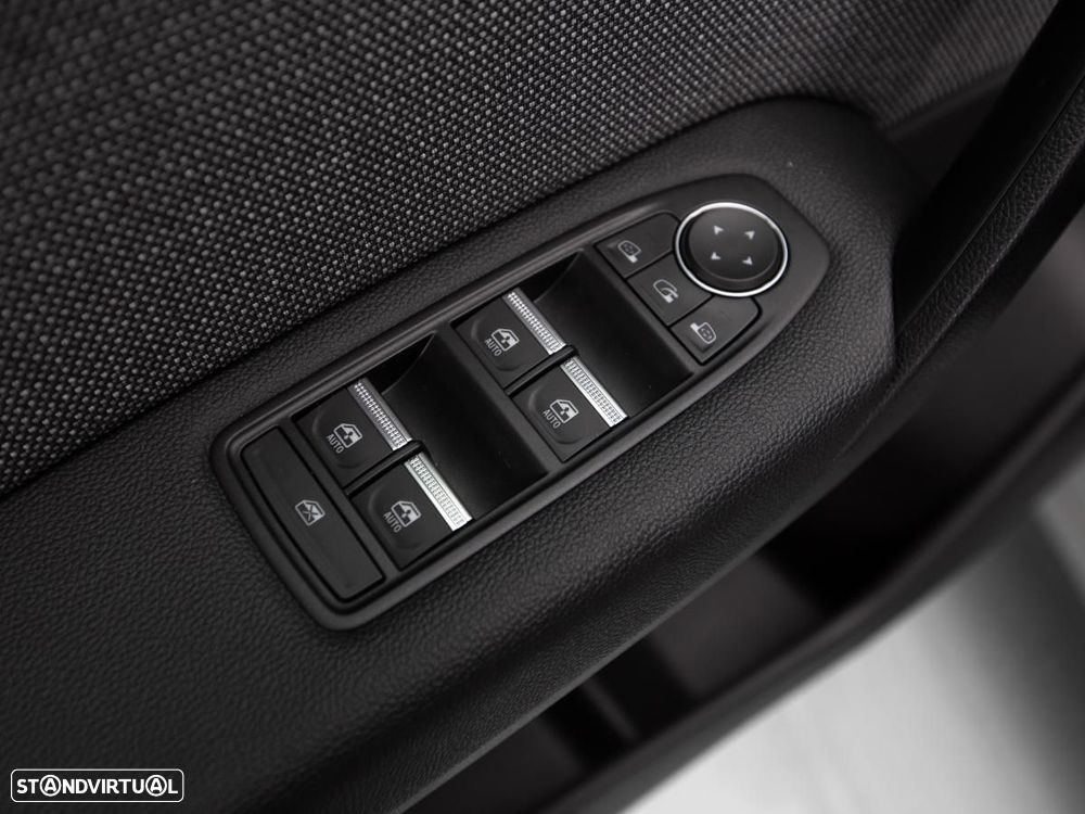 Renault Captur 1.3 TCe Techno EDC - 13