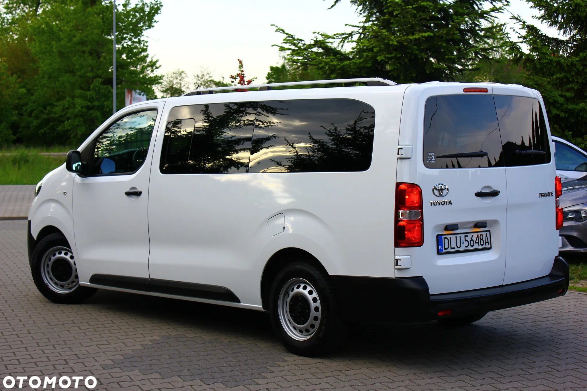 Toyota ProAce Kombi 2.0 D-4D Long 2,8t - 6
