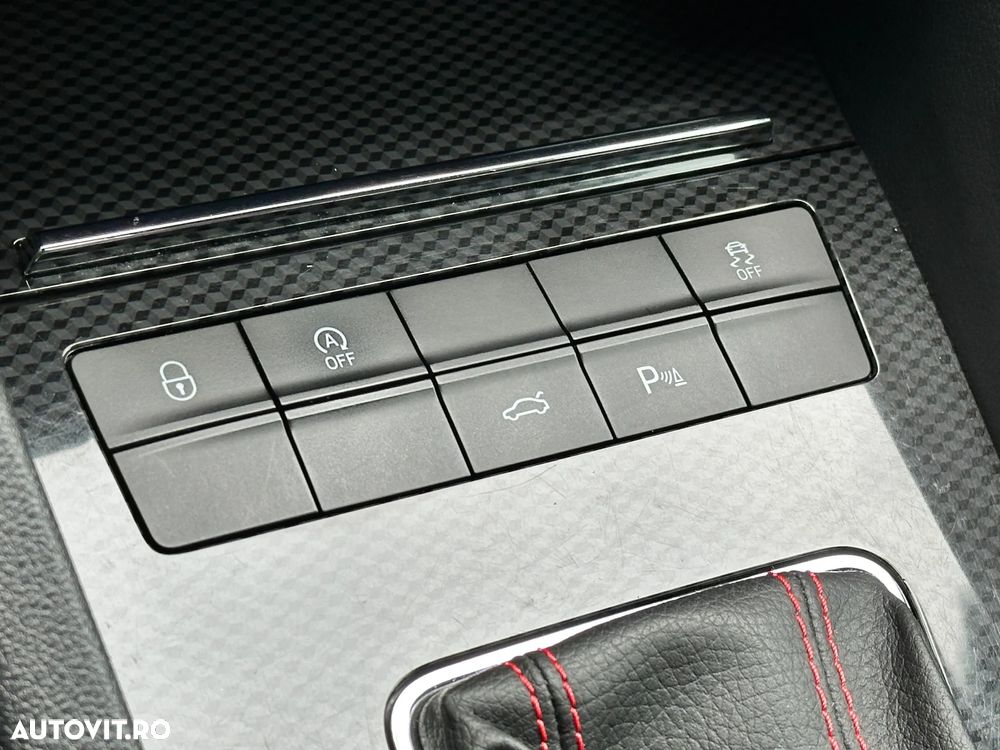 Skoda Octavia Combi 2.0 TDI 150 CP DSG Sportline - 28