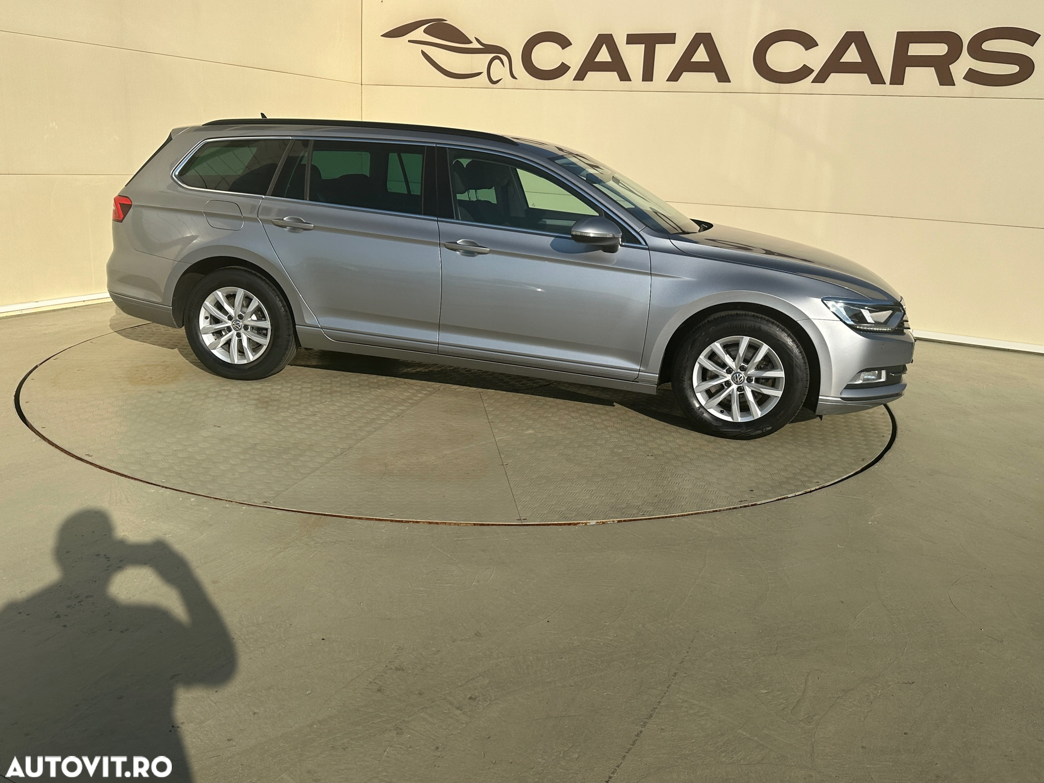 Volkswagen Passat Variant 2.0 TDI DSG (BlueMotion Technology) Comfortline - 15