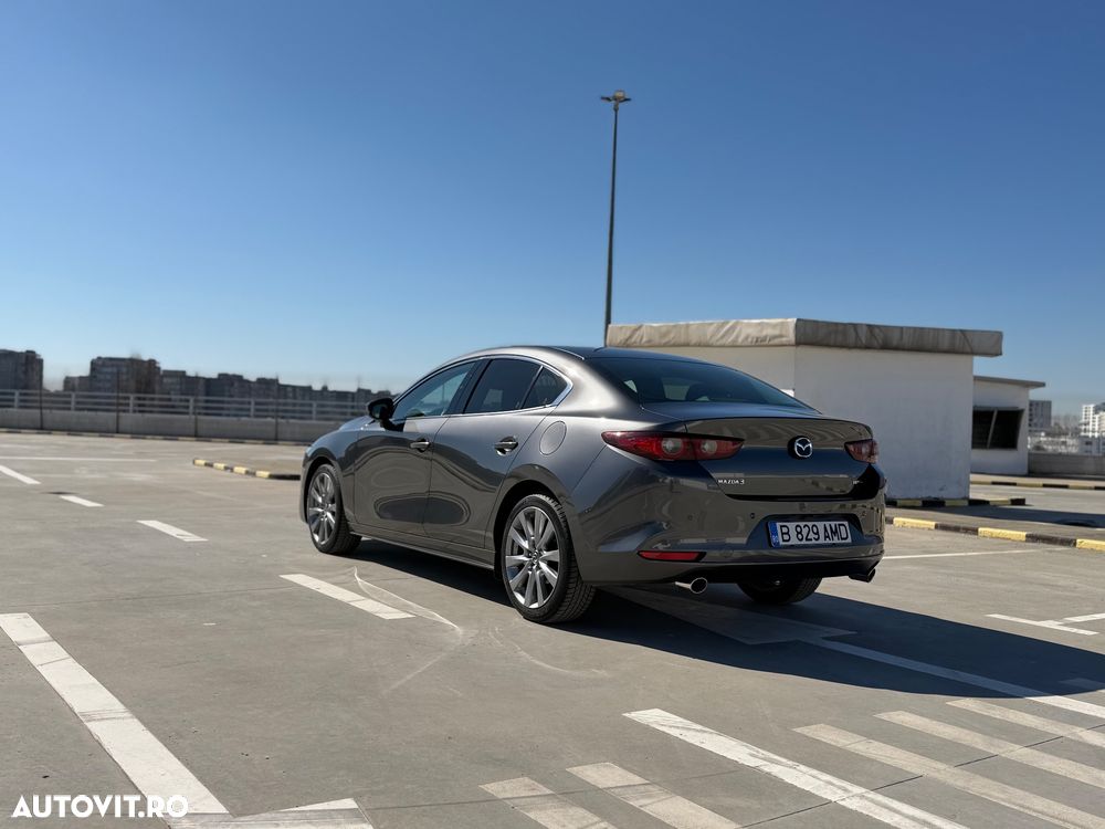 Mazda 3 - 10