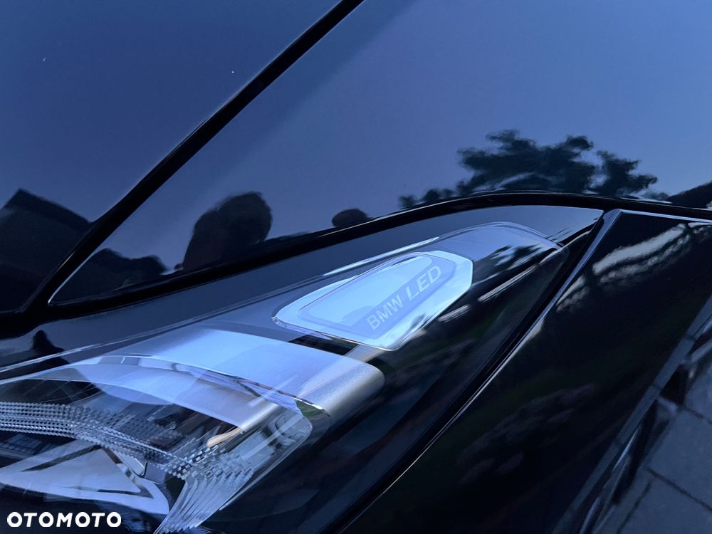 BMW Seria 3 318i M Sport - 16