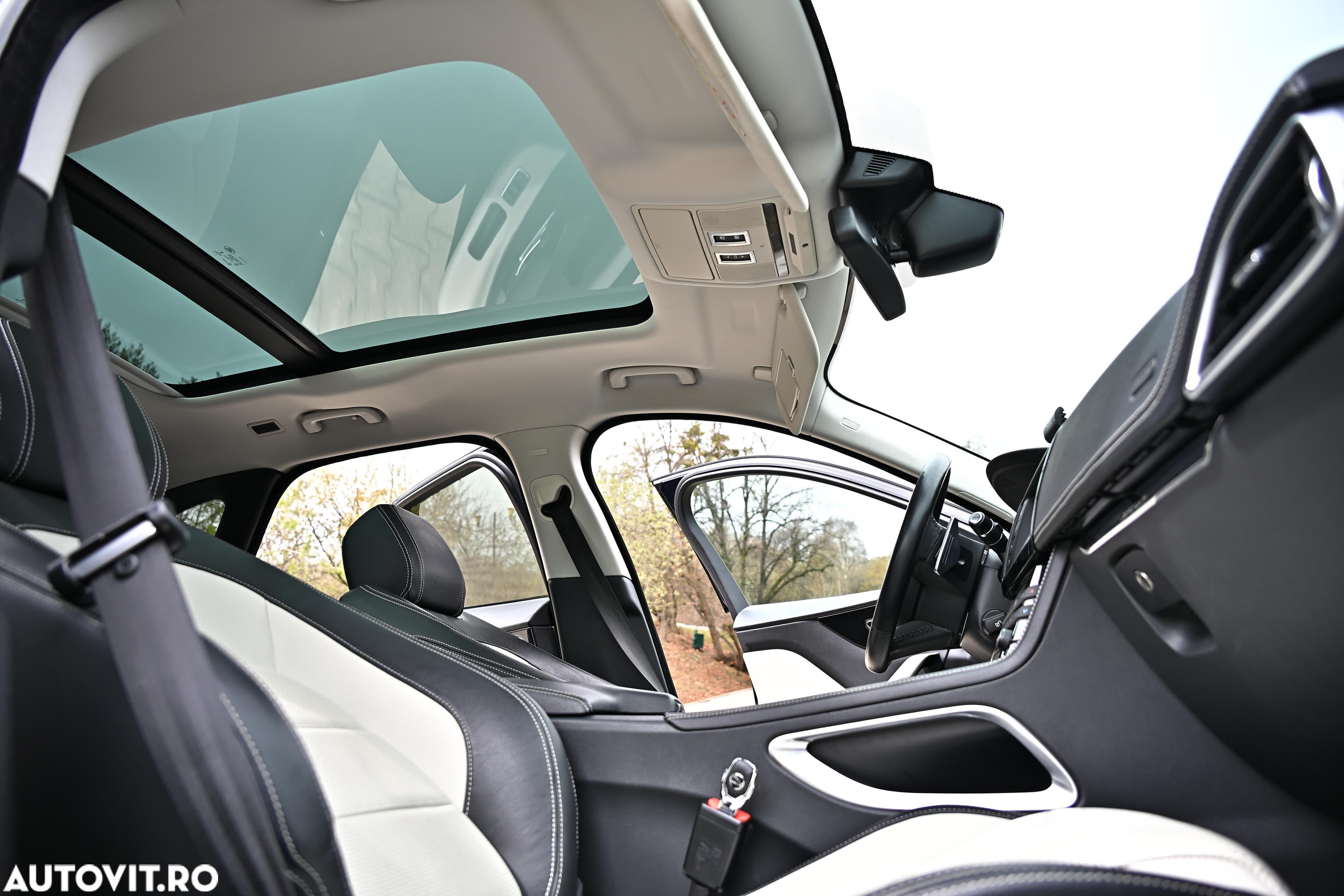 Jaguar F-Pace 20d RWD R-Sport - 18