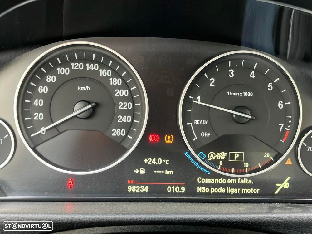 BMW 318 d Auto - 11