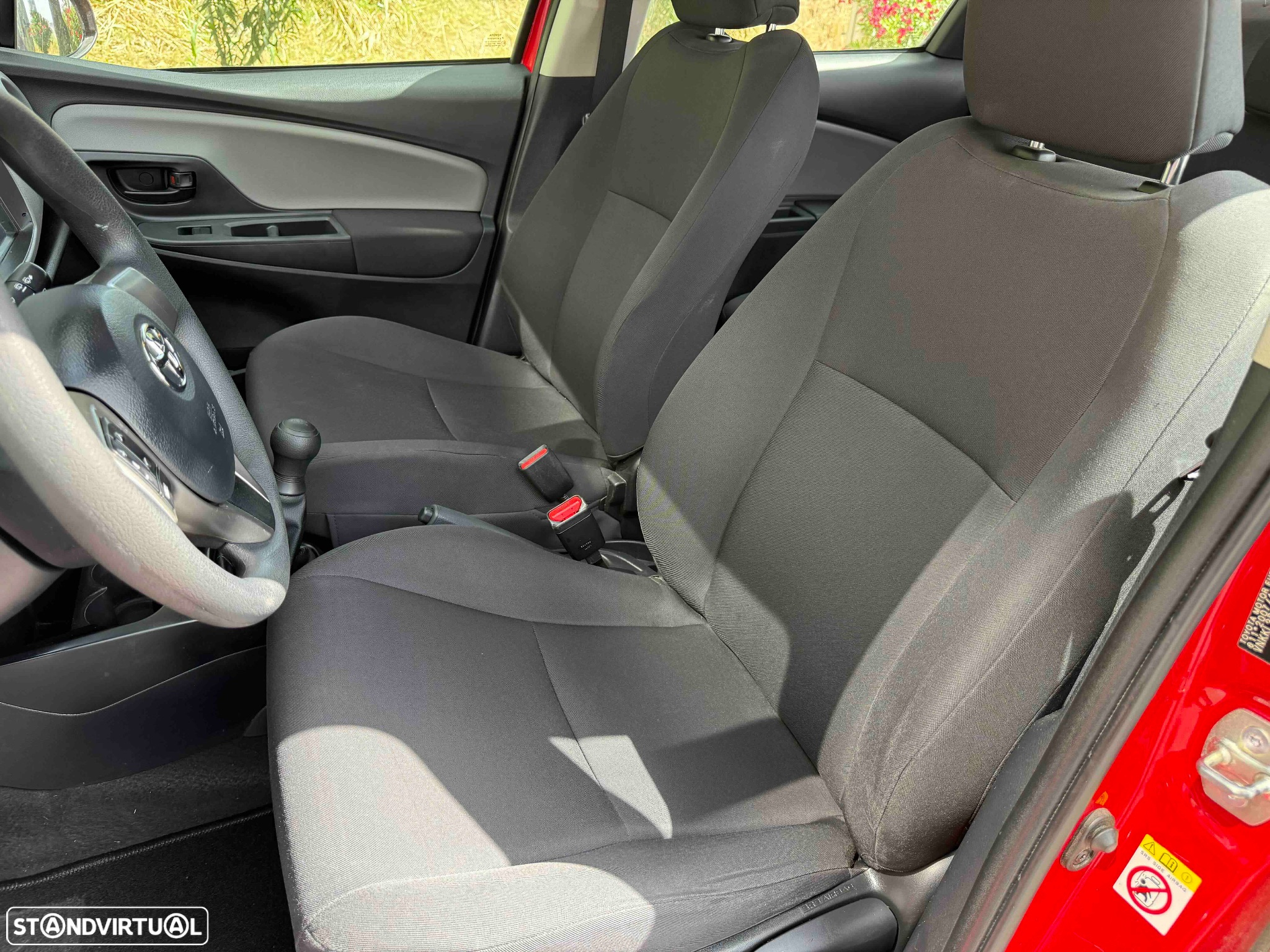 Toyota Yaris 1.0 VVT-i Exclusive - 19