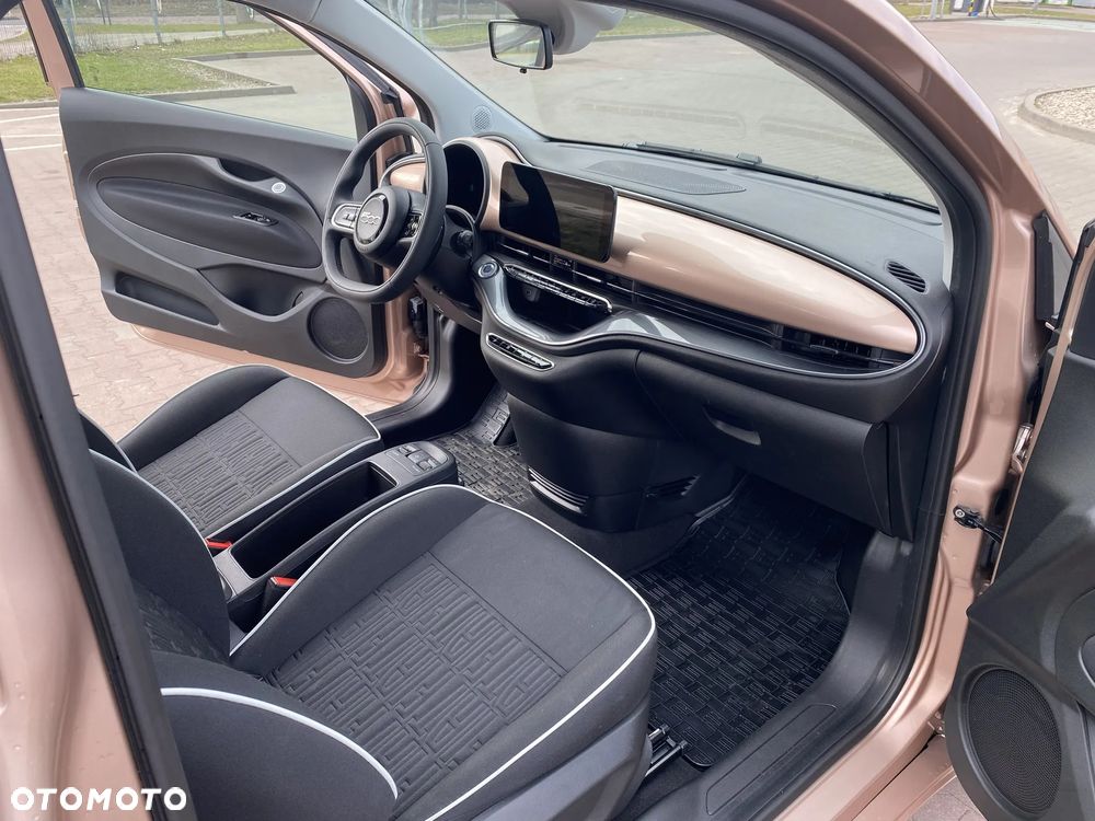 Fiat 500e 23,8kWh - 12
