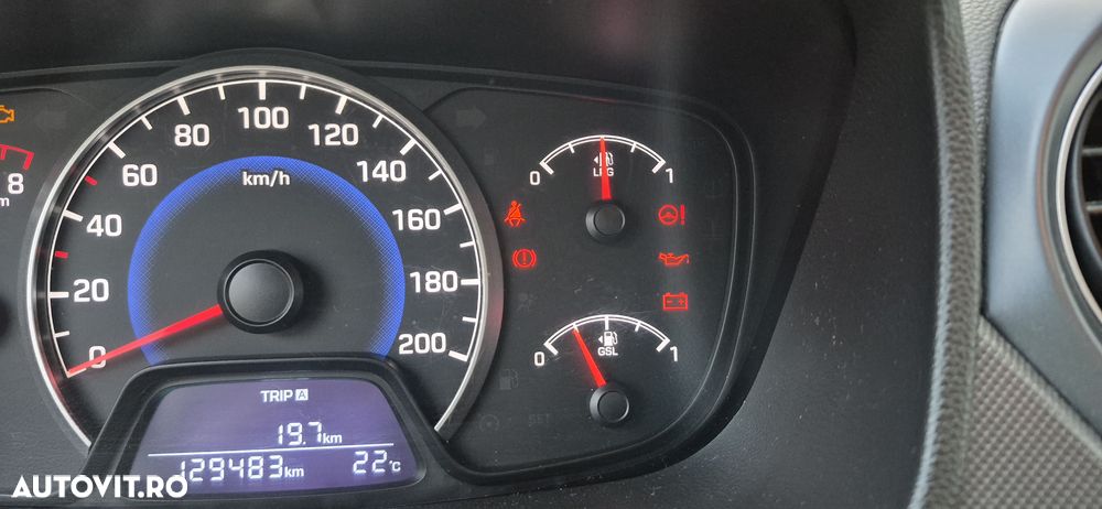 Hyundai i10 1.0 5DR EU6 Comfort+ - 8