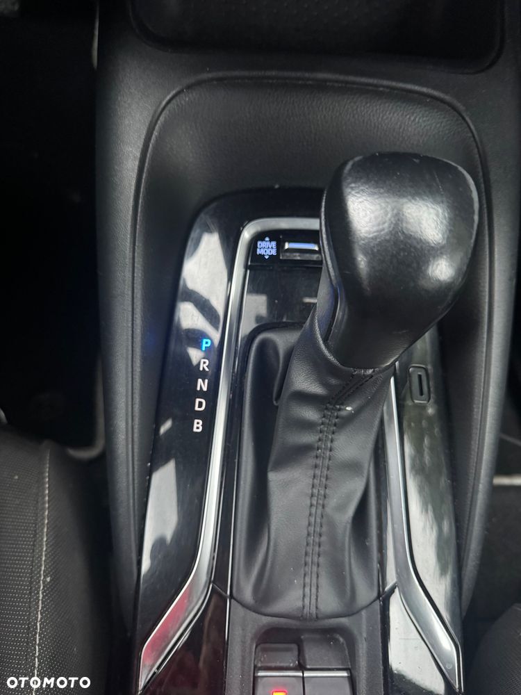 Toyota Corolla 1.8 Hybrid Comfort - 28