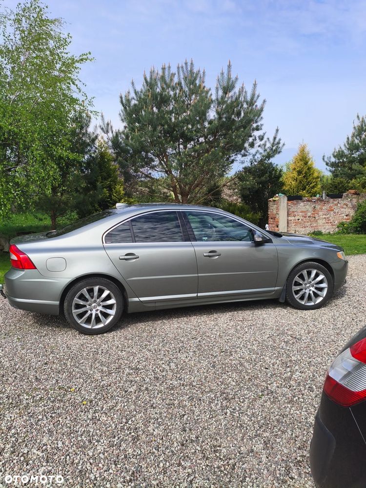 Volvo S80 2.4D Momentum - 1