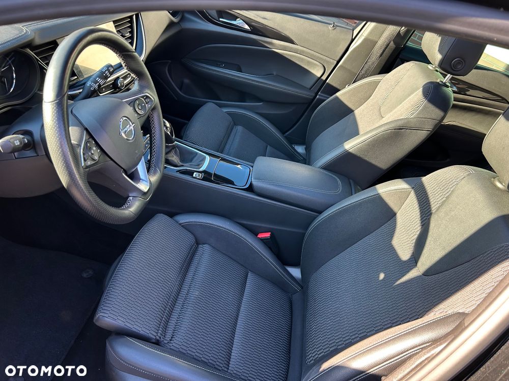 Opel Insignia - 26