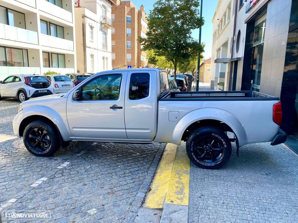 Nissan Navara 2.5 dCi CD LE - 8
