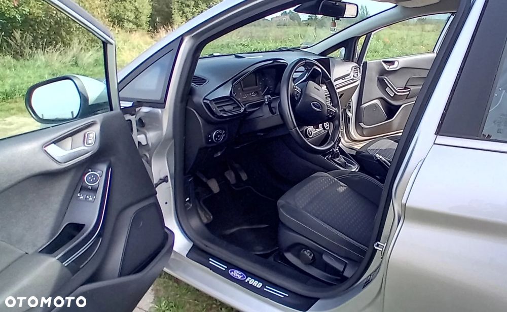Ford Fiesta - 10