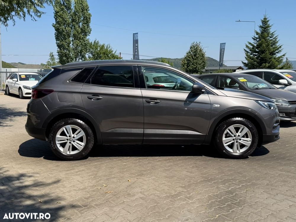 Opel Grandland X 1.6 START/STOP Enjoy - 6