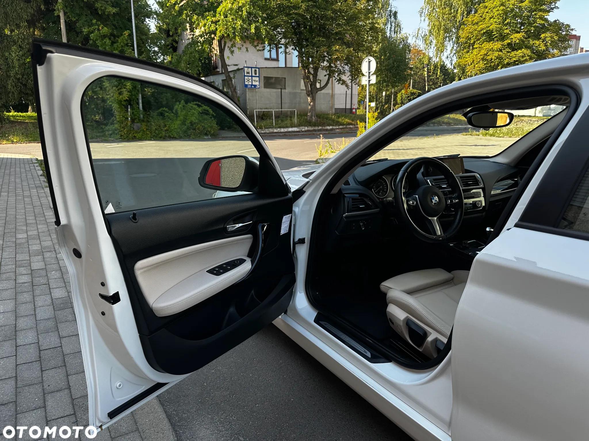 BMW Seria 1 118i Sport Line - 14