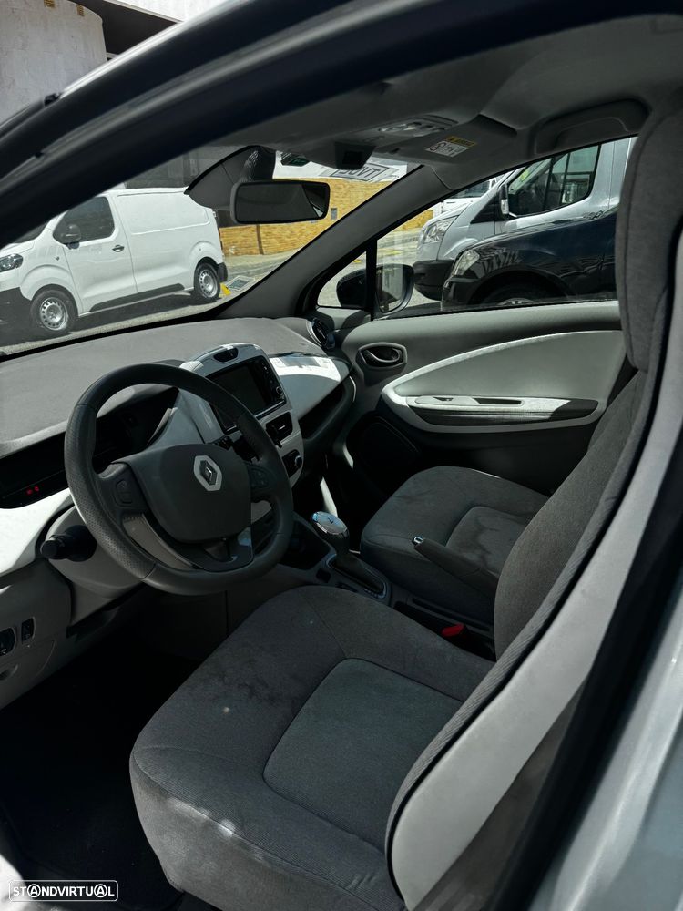 Renault Zoe (s/ Bateria) 41 kwh Life - 9