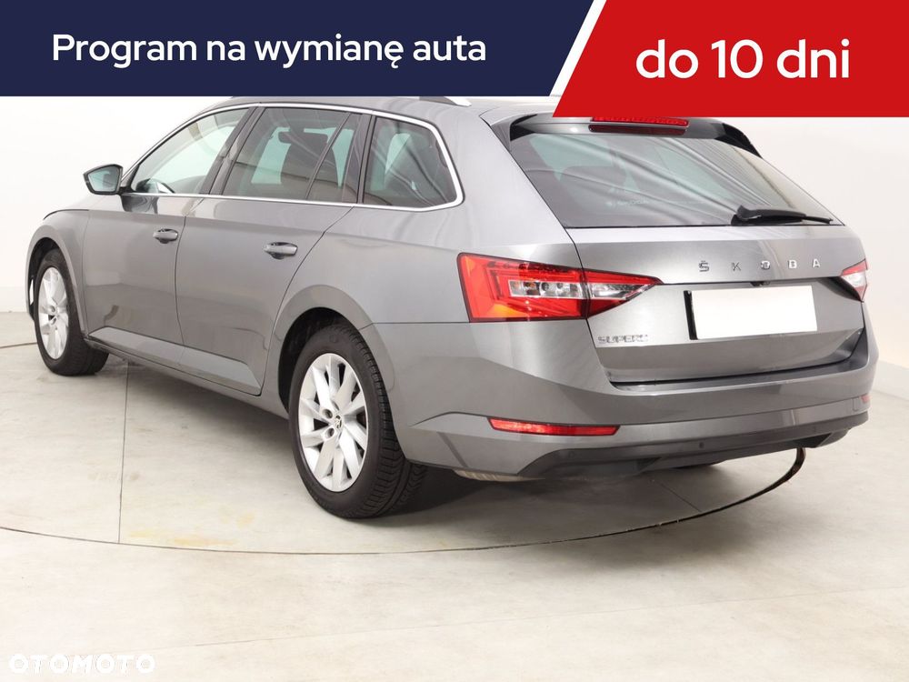 Skoda Superb 2022 photo 5