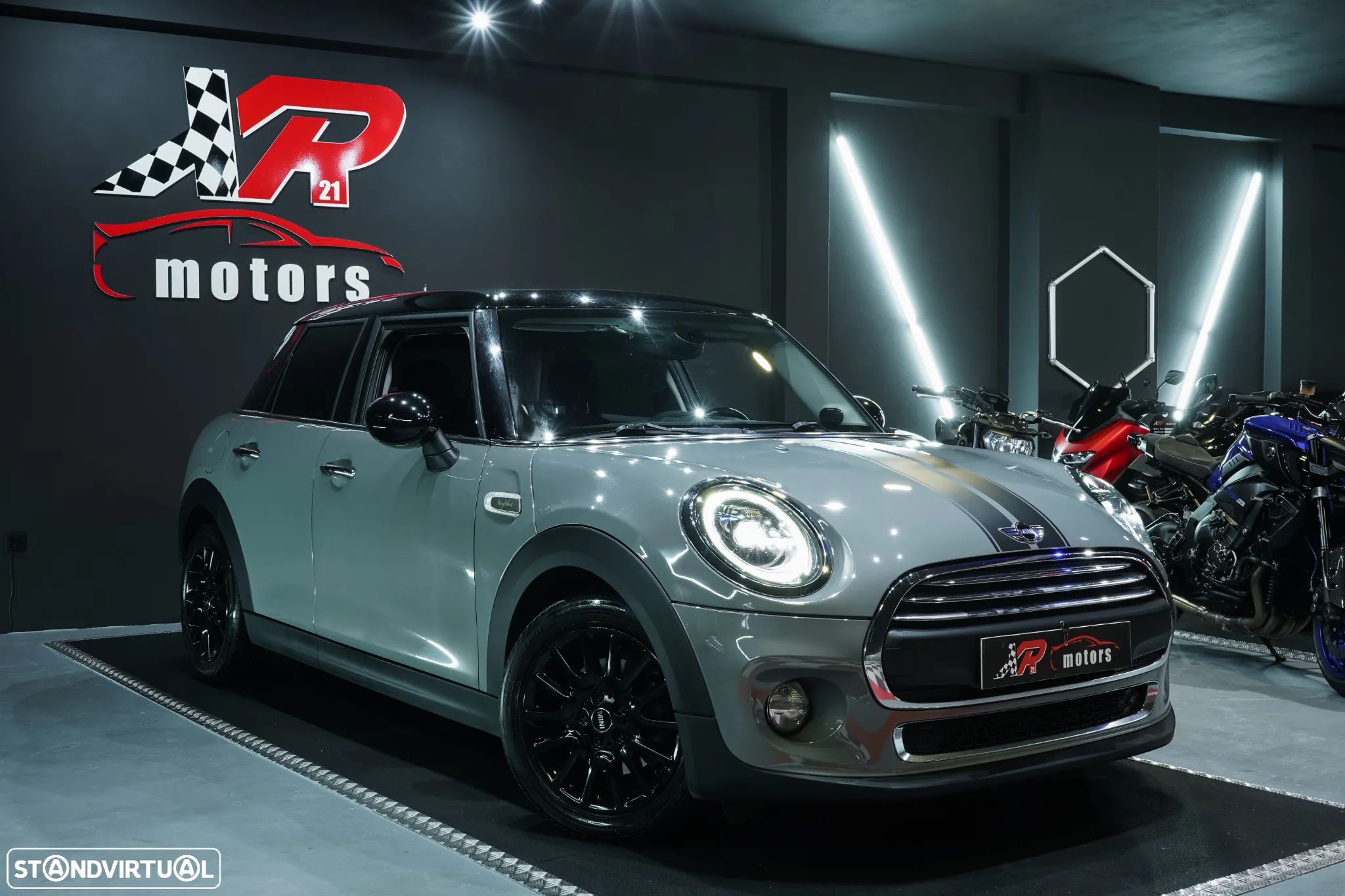 MINI 5 Portas Cooper D - 1