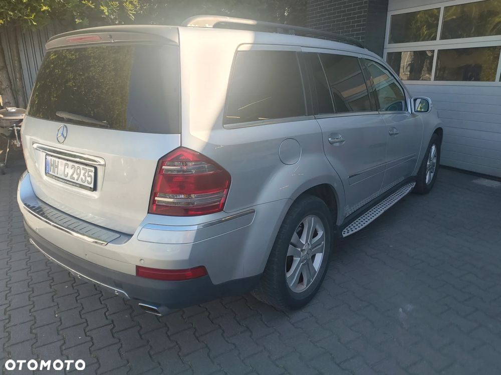 Mercedes-Benz GL 500 4Matic 7G-TRONIC - 3