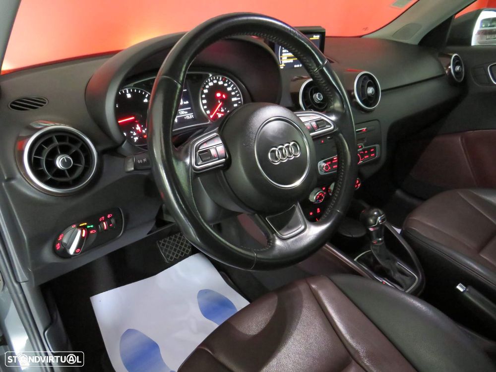 Audi A1 Sportback 1.6 TDI S tronic - 18