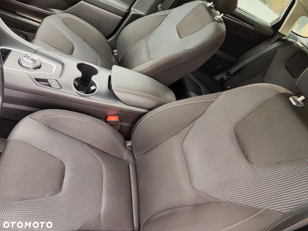 Ford Mondeo 2.0 EcoBlue Titanium - 4